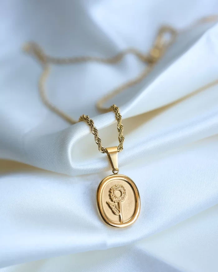 Flora Pendant