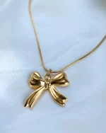 Sweet Knot Pendant